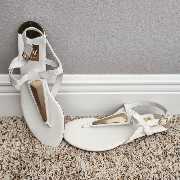 Dolce Vida Flat Sandals White Gold Wedding Beach Tstrap 9.5 - Picture 1 of 4
